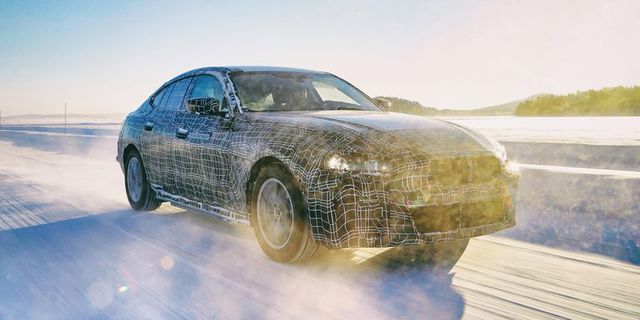 Xe chạy điện BMW i4 sẽ ra mắt vào năm 2021, công suất 523 mã lực - 2