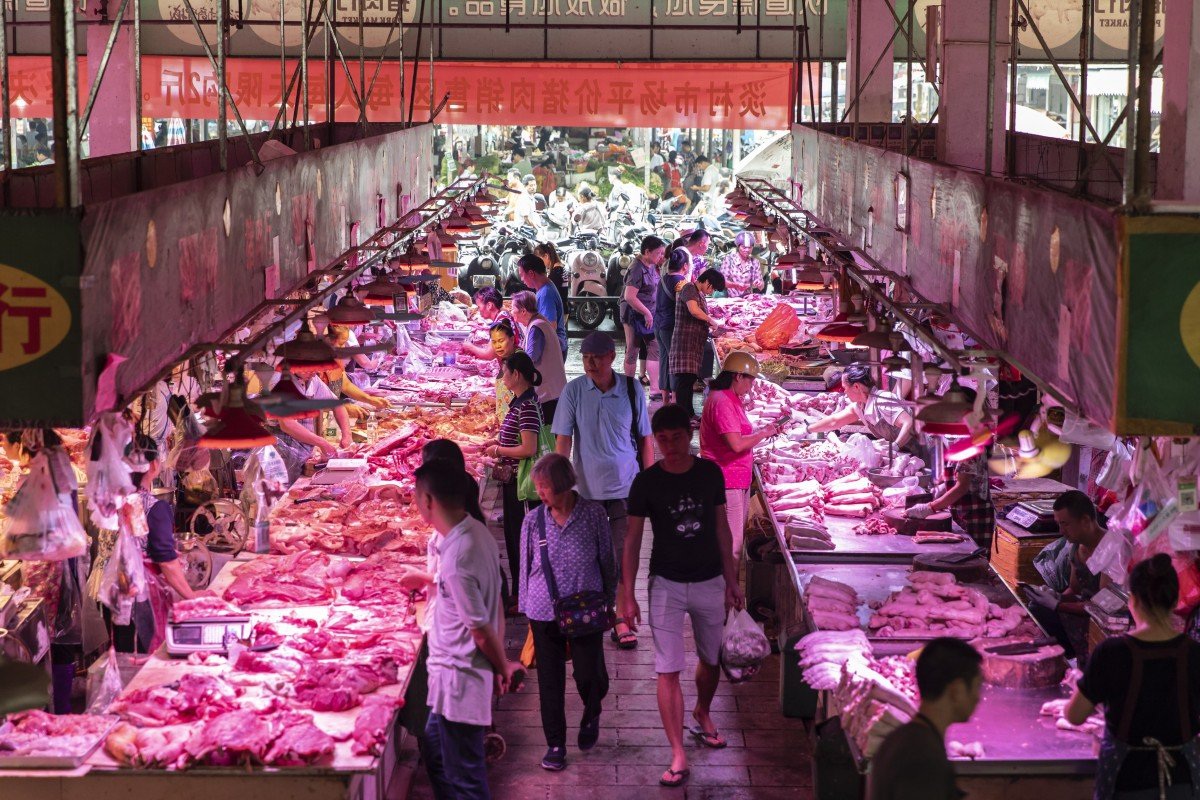 Ngân hàng Trung Quốc tặng thịt lợn để hút người gửi tiền
