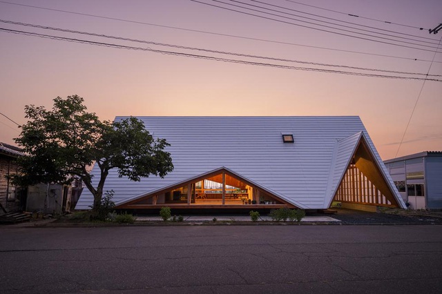 Thiết kế như túp lều, ngôi nhà nông thôn Nhật Bản vẫn gây sốt vì vẻ đẹp không ngờ - 2