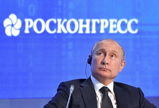Những dấu ấn trong 20 năm ông Putin chèo lái nước Nga - 12