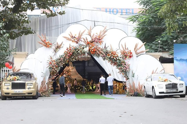 Đám cưới nhà giàu Quảng Ninh: Maybach, Rolls- Royce nối đuôi nhau đưa dâu - 3