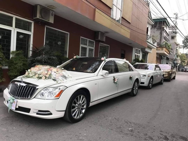 Đám cưới nhà giàu Quảng Ninh: Maybach, Rolls- Royce nối đuôi nhau đưa dâu