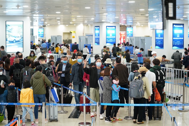 Ứng phó khẩn cấp dịch bệnh corona tại sân bay quốc tế Nội Bài - 2