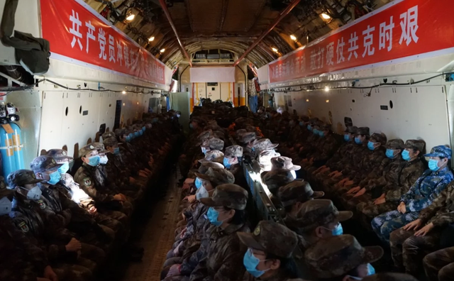 Quân y Trung Quốc “tung” lực lượng áp đảo trên mặt trận chống dịch corona - 1