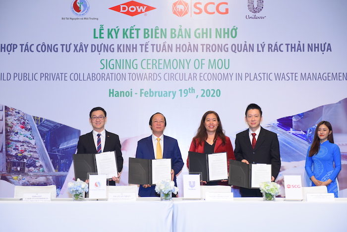Việt Nam hướng tới không nhập khẩu nhựa, nilon khó phân huỷ năm 2025