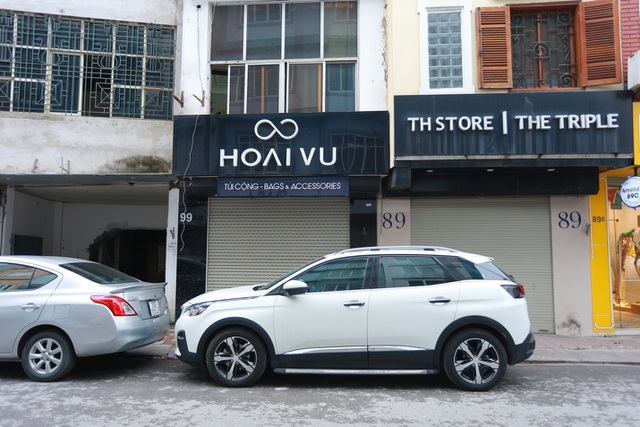 Kinh doanh ế ẩm, hàng loạt cửa hàng ở Hà Nội đóng cửa trả mặt bằng - 8