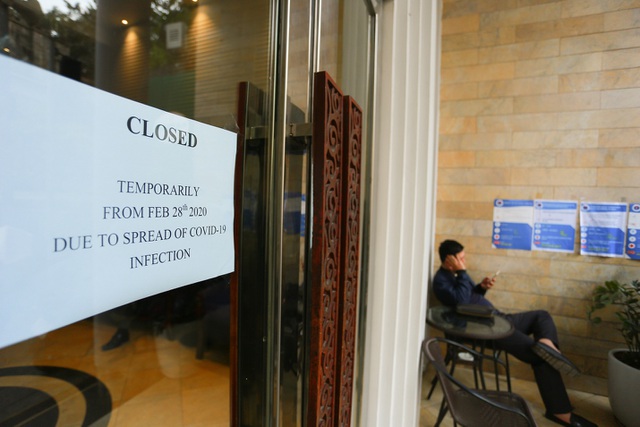 Kinh doanh ế ẩm, hàng loạt cửa hàng ở Hà Nội đóng cửa trả mặt bằng - 10