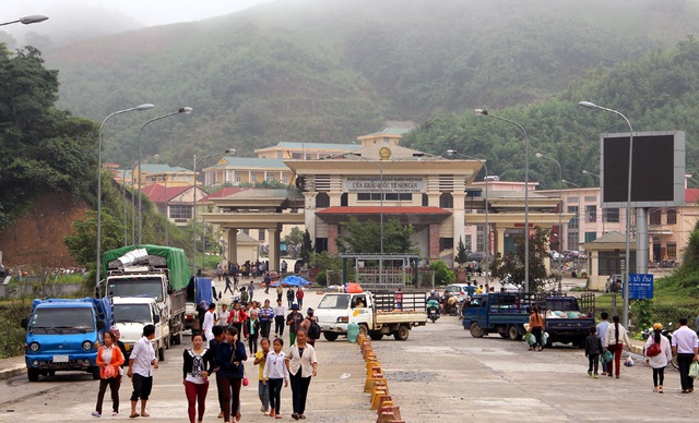 Chợ biên giới lớn nhất xứ Nghệ tạm dừng hoạt động