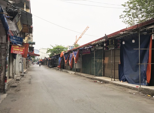 Các khu chợ sinh viên ở Hà Nội đồng loạt đóng cửa phòng dịch Covid-19 - 1