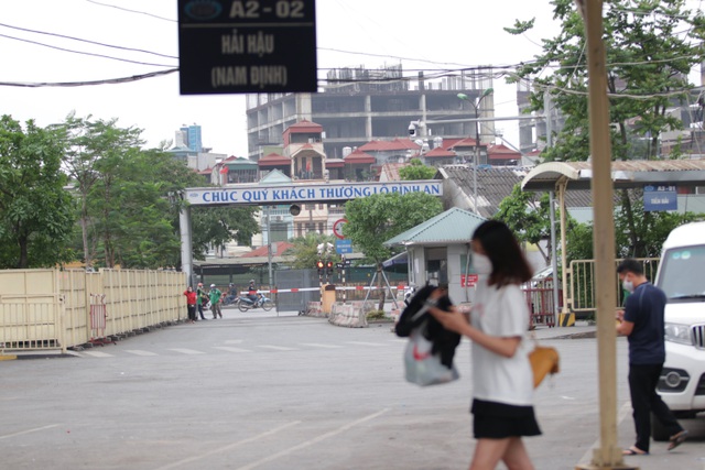 Hà Nội: Nhiều bến xe trống trơn trong ngày đầu dừng toàn bộ xe trên 9 chỗ - 18