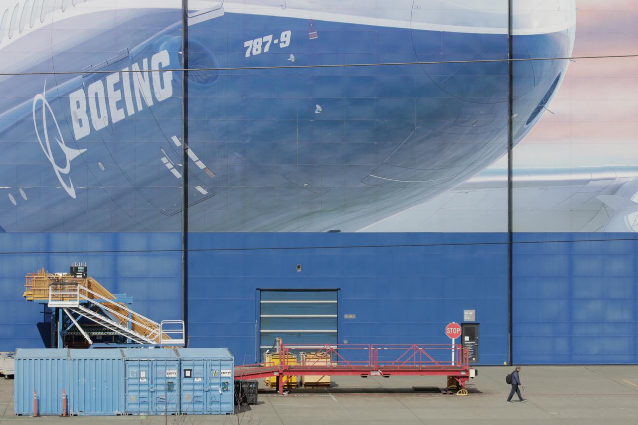 Boeing to offer voluntary layoffs to employees amid coronavirus ...
