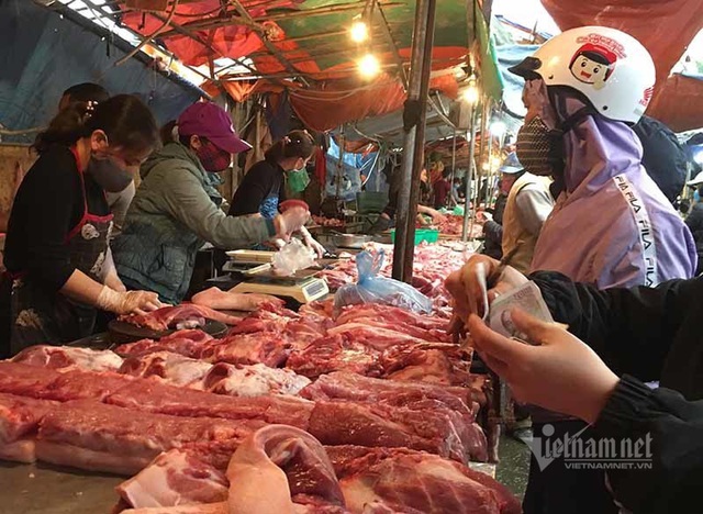 Tuyên bố giảm giá mà thịt lợn vẫn quá đắt, có 1 nhóm đang ăn lãi đậm - 2