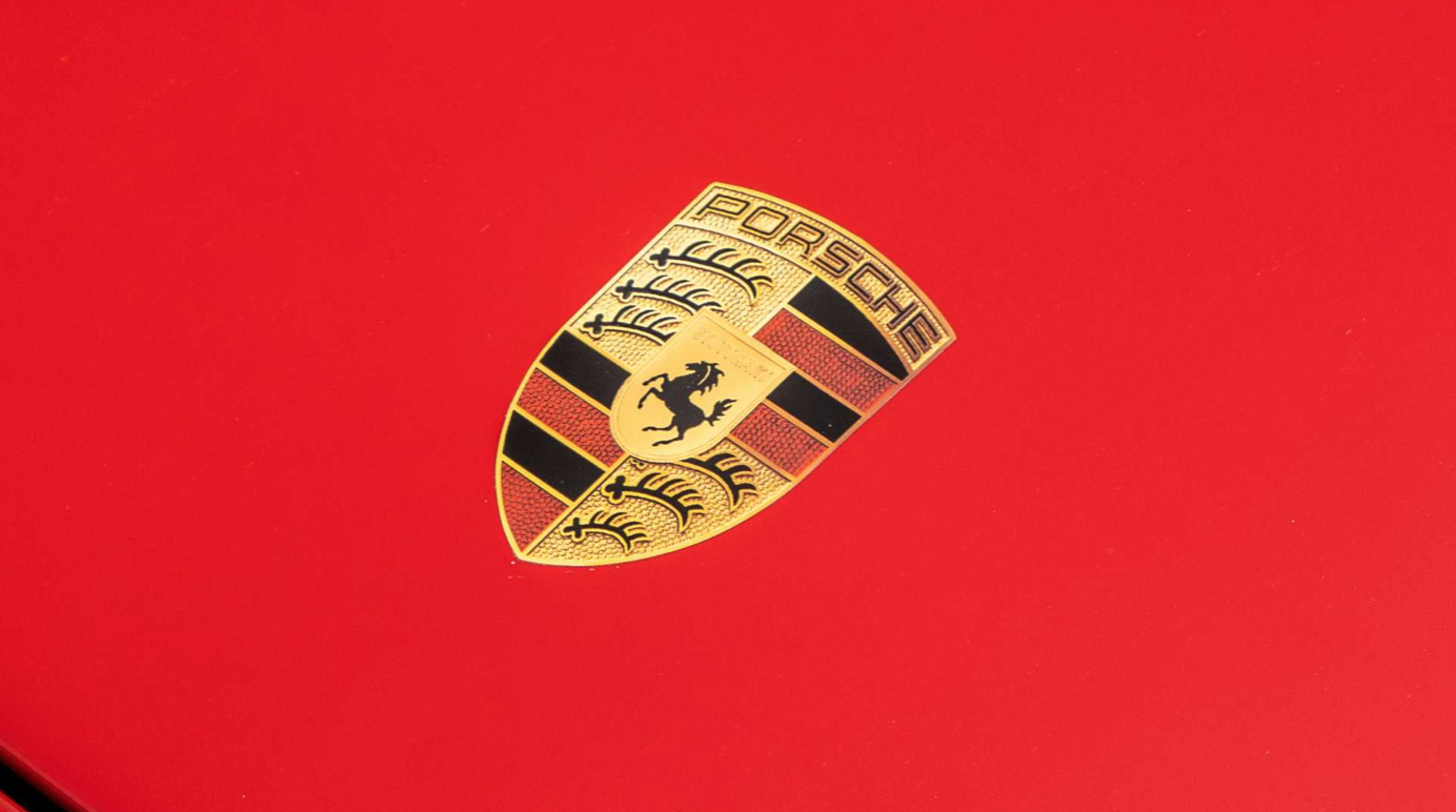 Giữa đại dịch Covid-19, Porsche thưởng cho mỗi nhân viên gần 10.000 USD
