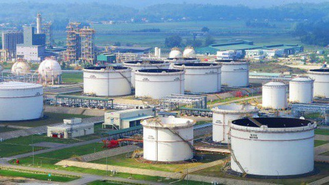 PVN đề xuất dừng nhập khẩu xăng dầu để “cứu 2 nhà máy trong nước - 1