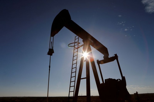 Mỹ: Hơn 42.000 người chết, thị trường dầu mỏ sụp đổ vì Covid-19 - 2