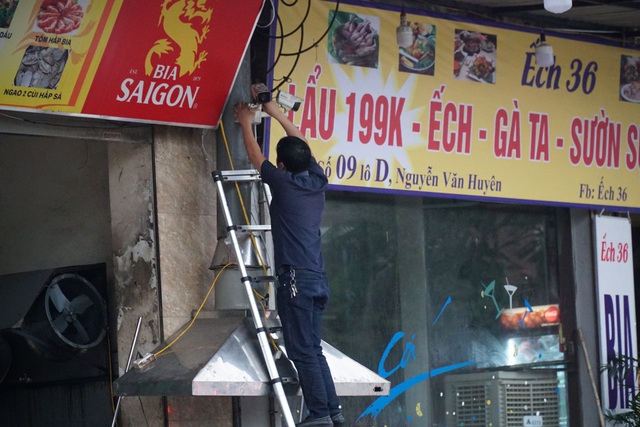 Hà Nội: Các cơ sở kinh doanh tất bật dọn dẹp để mở cửa trở lại - 6