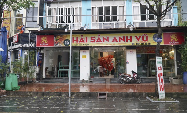 Hà Nội: Các cơ sở kinh doanh tất bật dọn dẹp để mở cửa trở lại - 9