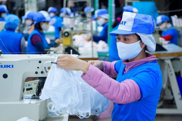 Việt Nam xuất đi hơn 415 triệu khẩu trang, giá chỉ 3.500 đồng/chiếc - 1