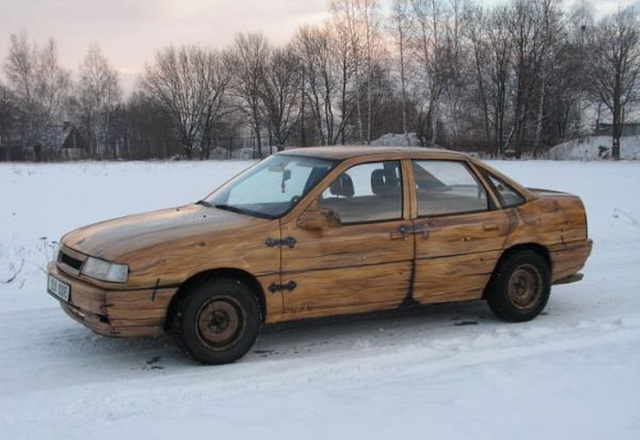 Những chiếc ô tô bằng gỗ nổi nhất thế giới - 1