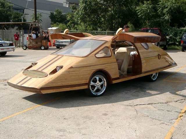 Những chiếc ô tô bằng gỗ nổi nhất thế giới - 2