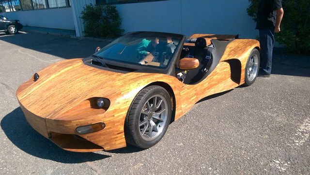 Những chiếc ô tô bằng gỗ nổi nhất thế giới - 7