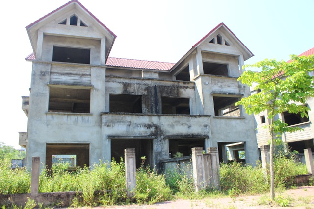 Hà Tĩnh: Hàng chục căn biệt thự hạng sang bỏ hoang giữa lòng thành phố - 5