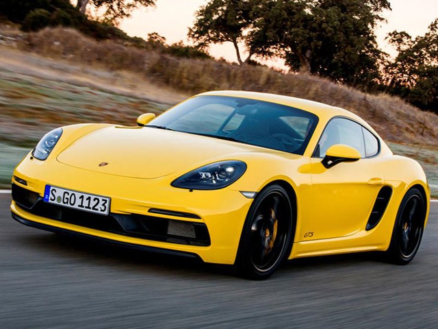 Khách hàng có thể xem Porsche sản xuất xe mình đặt mua qua điện thoại - 6