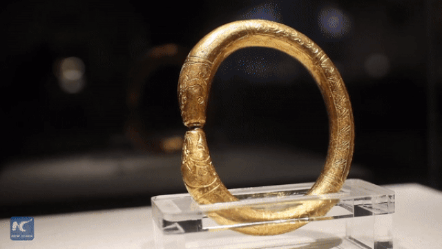Kho báu hơn 180.000 cổ vật bằng vàng, bạc, đồng trong xác tàu đắm - 1