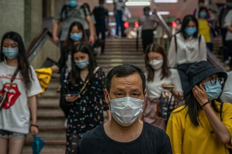 Bắc Kinh tuyên bố qua đỉnh dịch, Mỹ nghi ngờ số liệu của Trung Quốc