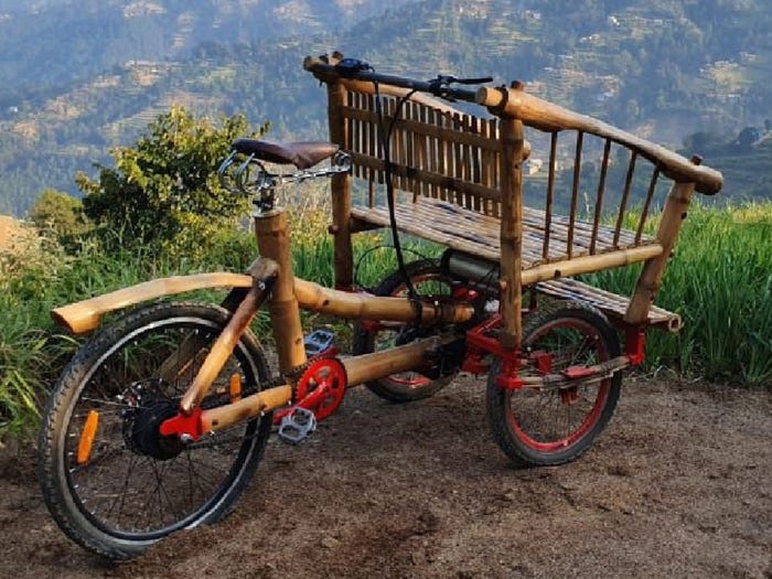 Độc đáo mẫu xe đạp điện đa năng bằng tre ở Nepal
