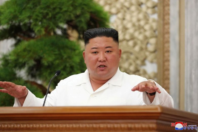 Ông Kim Jong-un cảnh báo khủng hoảng vượt sức tưởng tượng vì Covid-19 - 1
