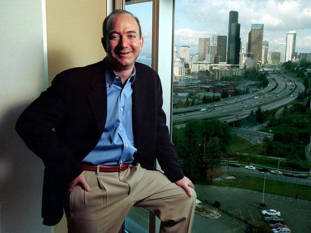 CEO Amazon Jeff Bezos: Từ tuổi thơ sóng gió tới ông chủ sở hữu 171 tỷ đô la - 11