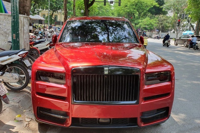 Giá 2 triệu đô, đại gia Việt đua nhau sắm Rolls-Royce Cullinan - 7