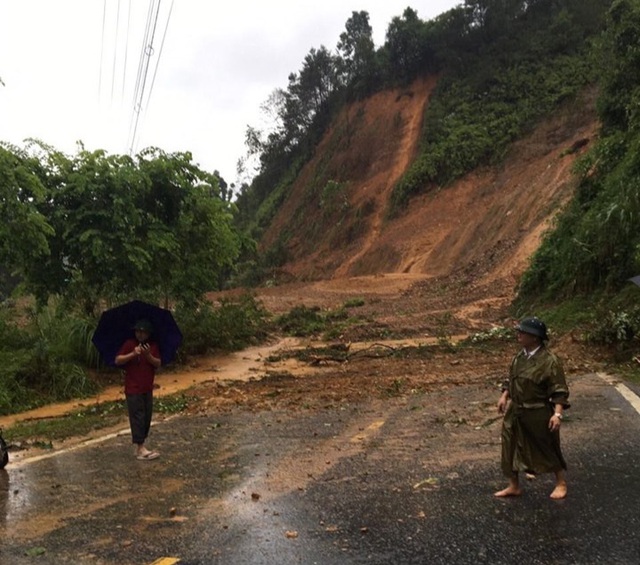 Mưa lớn nước ngập ngang người, TP Hà Giang thiệt hại nặng nề - 7