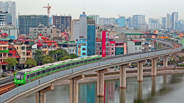 Tạp chí kinh tế hàng đầu Châu Á réo tên Tổng thầu Trung Quốc và dự án đường sắt Cát Linh - Hà Đông - 1
