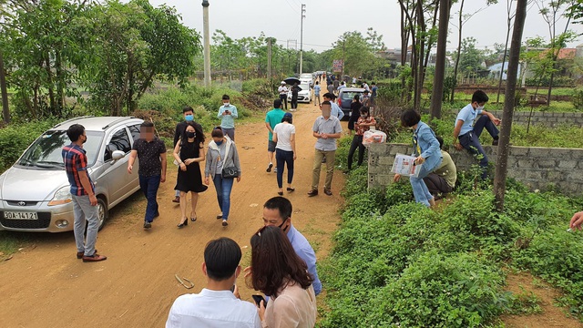 “Cò đất” kể chuyện kiếm tiền tỷ nhờ cơn sốt đất ở Hà Nội - 4