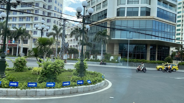 Dịch COVID-19 khiến Nha Trang đìu hiu, hàng loạt khách sạn đóng cửa - 9