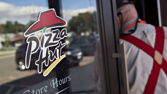 Pizza Hut đóng cửa khoảng 300 cửa hàng tại Mỹ - 1