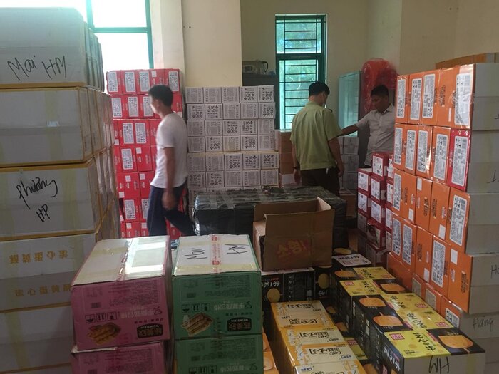 Hà Nội: Phát hiện hàng tấn bánh trung thu không rõ nguồn gốc
