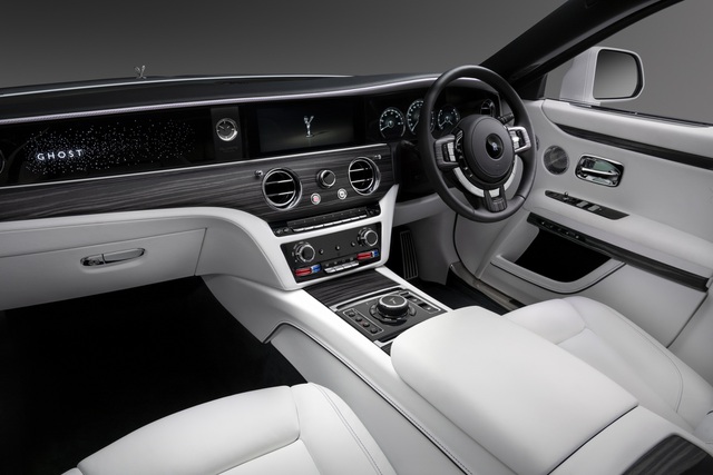 Rolls-Royce Ghost thế hệ mới chính thức ra mắt - 3