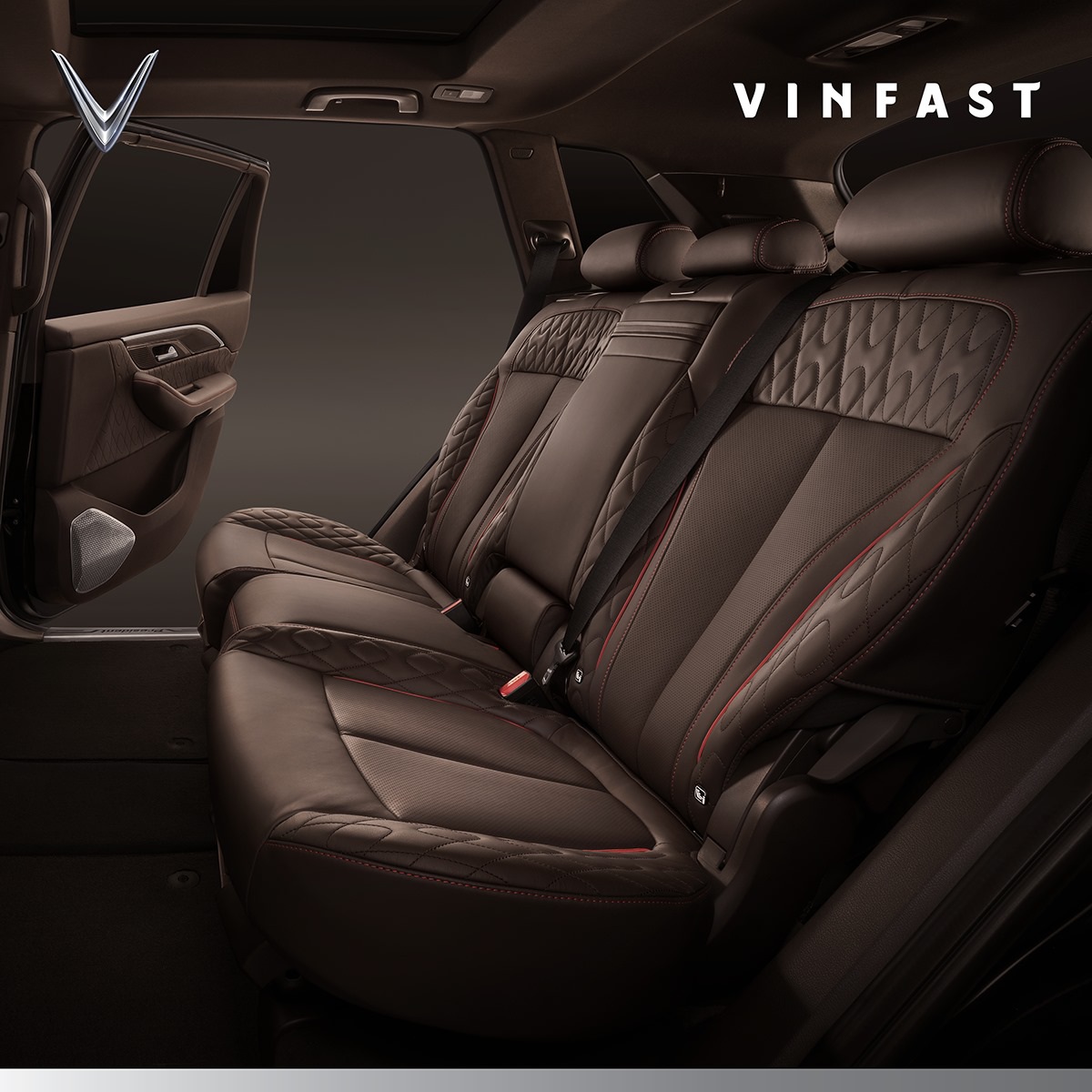 VinFast khoe nội thất xe sang President: nâng cấp tiện nghi giải trí