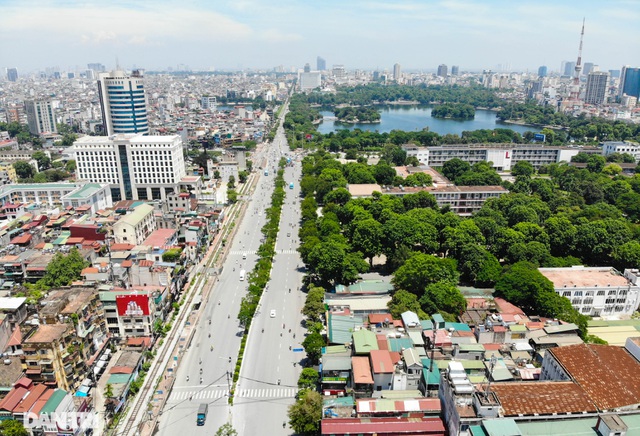 Đoạn đường dài 1km “cõng” đến 7 trường đại học, cao đẳng ở Hà Nội - 9