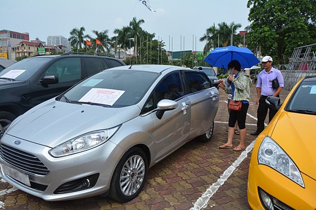 Lo Việt Nam là ốc đảo xe cũ và nghịch lý ô tô bình dân có giá trên trời - 1