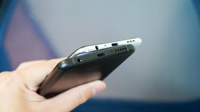 Bộ đôi smartphone tầm trung Oppo A93 và Vsmart Aris “đọ dáng” - 4