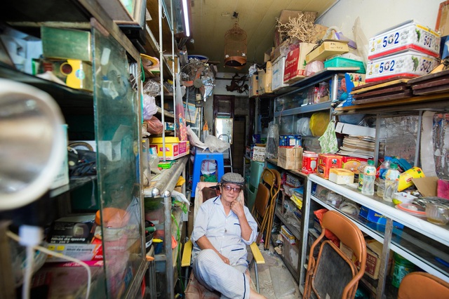 Cuộc sống đối nghịch trong căn nhà “siêu nhỏ” 7,5 m2 giá 3 tỷ đồng ở Hà Nội - 7