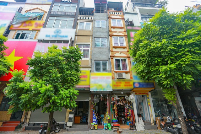 Cuộc sống đối nghịch trong căn nhà “siêu nhỏ” 7,5 m2 giá 3 tỷ đồng ở Hà Nội - 9