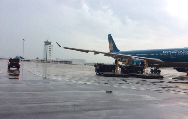“Đóng cửa” 5 sân bay từ 18h chiều nay vì siêu bão - 1