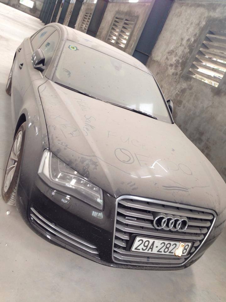 Thừa tiền, đại gia Hà Nội vứt bỏ siêu xe Audi A8L 