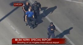 Nổ súng tại sân bay Los Angeles, 8 người thương vong