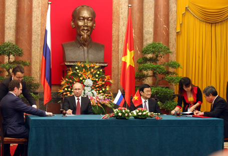 Việt Nam - Nga tăng cường quan hệ đối tác chiến lược toàn diện